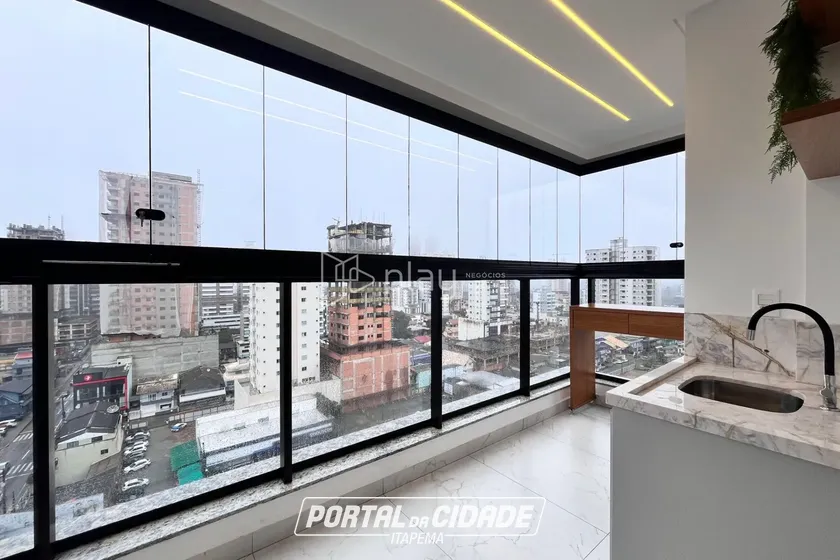 Apartamento &agrave; venda - 110m&sup2; - Meia Praia