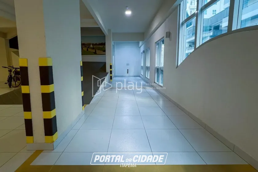 Apartamento &agrave; venda - 233m&sup2; - Meia Praia