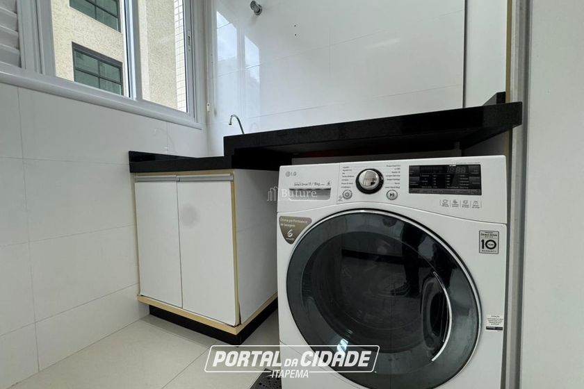 Apartamento &agrave; venda - 180m&sup2; - Meia Praia