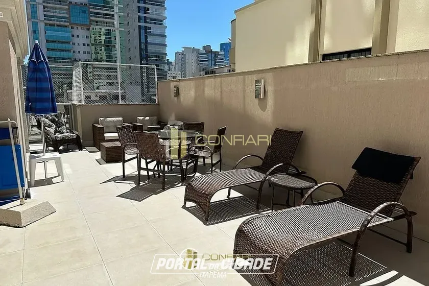 Apartamento &agrave; venda - 213m&sup2; - Meia Praia
