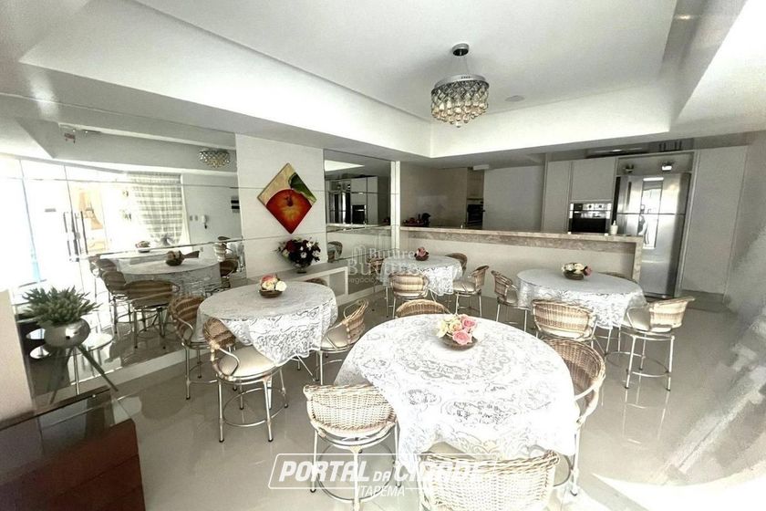 Apartamento &agrave; venda - Meia Praia