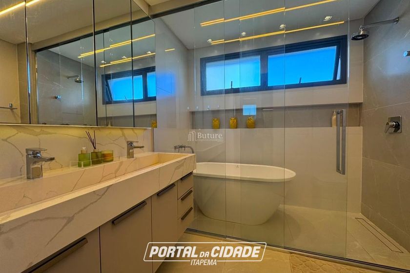 Apartamento &agrave; venda - 222m&sup2; - Centro