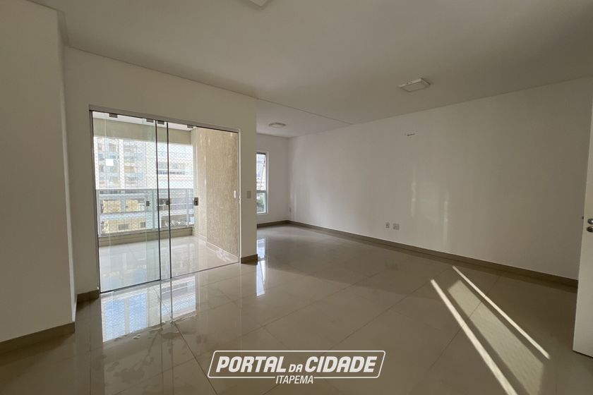 Apartamento &agrave; venda - Meia Praia
