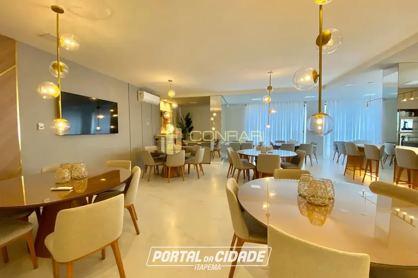 Apartamento &agrave; venda - 202m&sup2; - Meia Praia