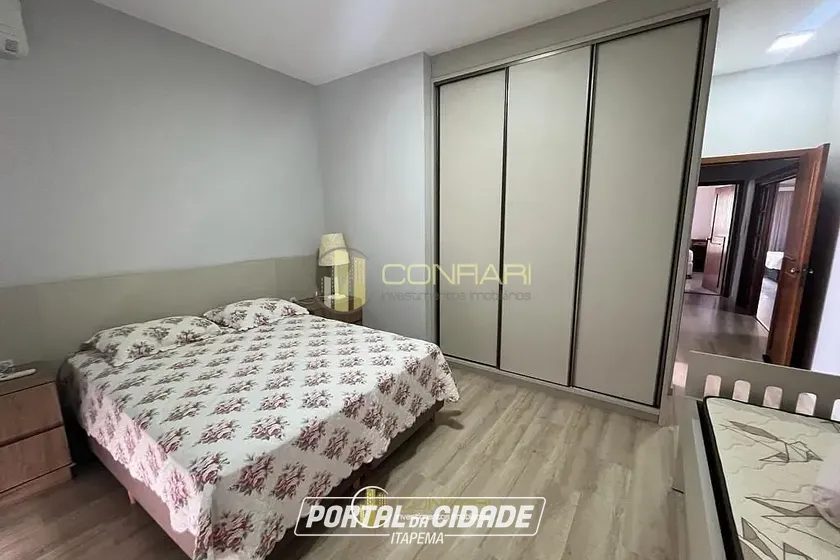 Apartamento &agrave; venda - 186m&sup2; - Meia Praia