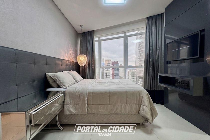 Apartamento &agrave; venda - 476m&sup2; - Meia Praia