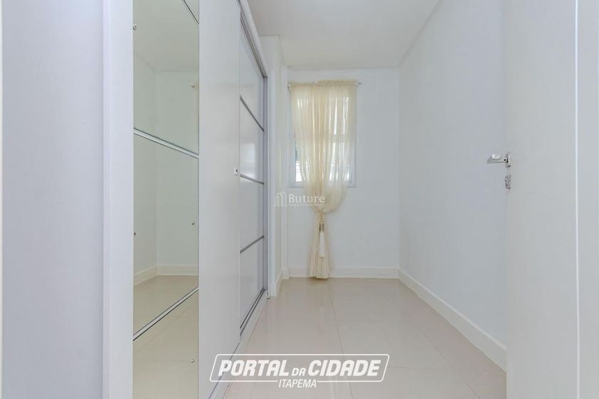 Apartamento &agrave; venda - 270m&sup2; - Meia Praia