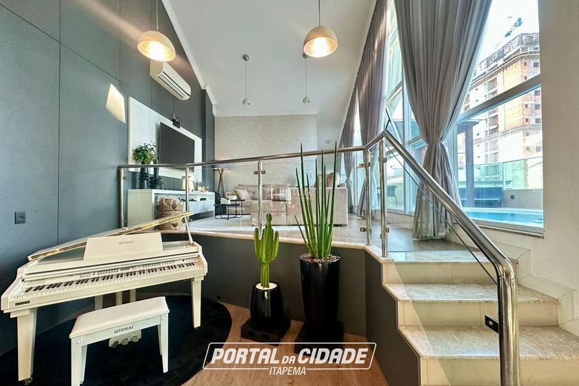Apartamento &agrave; venda - 415m&sup2; - Meia Praia