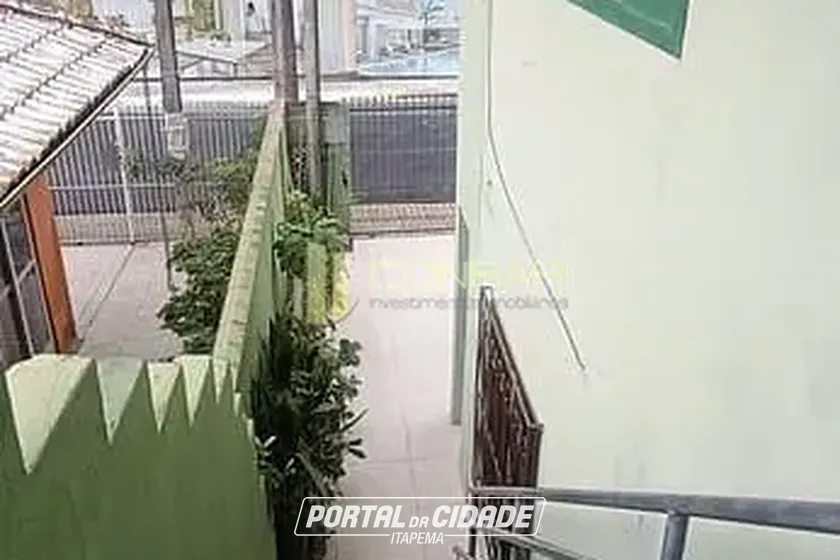 Casa &agrave; venda - 340m&sup2; - Meia Praia