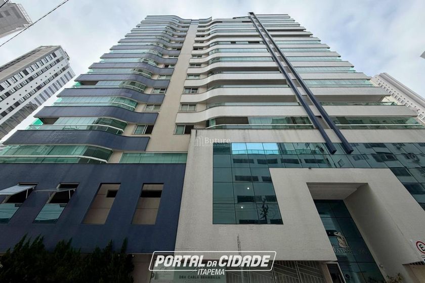 Apartamento &agrave; venda - 227m&sup2; - Centro