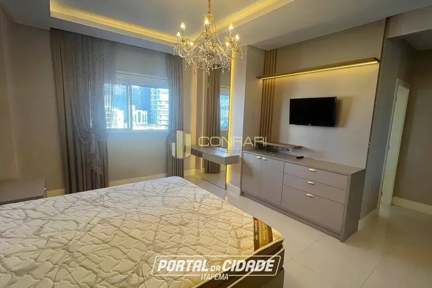 Apartamento &agrave; venda - 268m&sup2; - Meia Praia