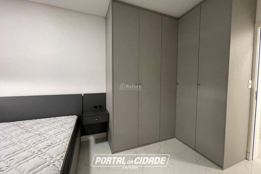 Apartamento &agrave; venda - Meia Praia