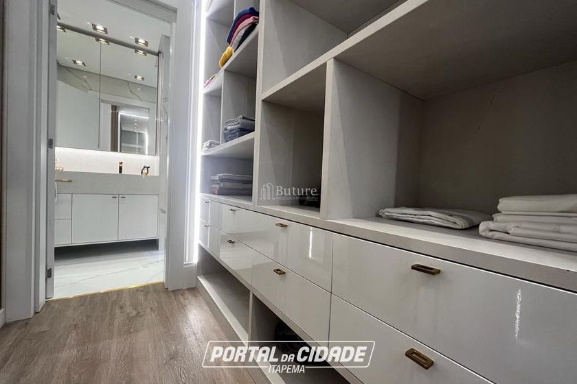 Casa &agrave; venda - 650m&sup2; - Regi&atilde;o das Praias