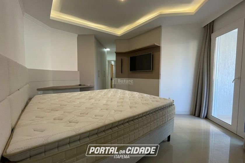Apartamento &agrave; venda - 225m&sup2; - Meia Praia