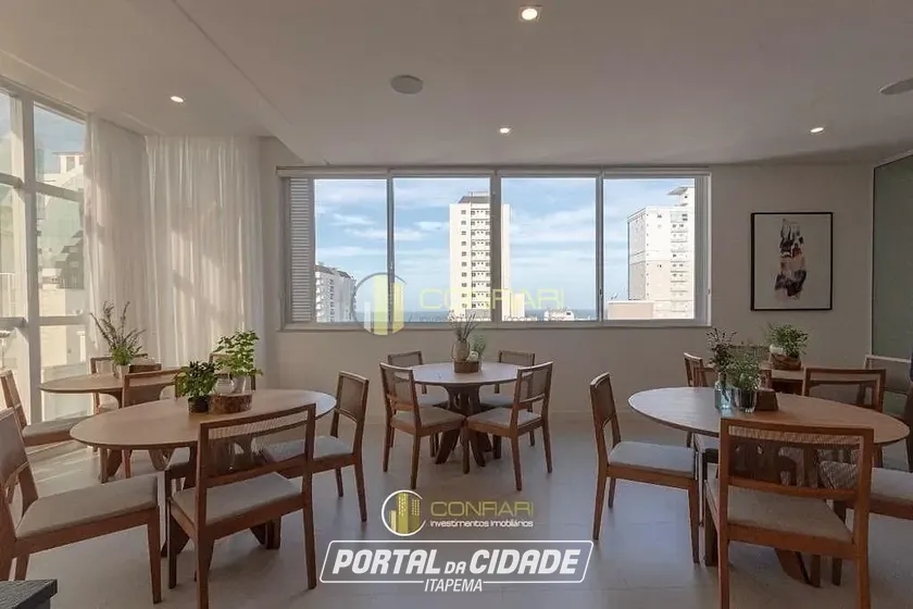 Apartamento &agrave; venda - 271m&sup2; - Meia Praia