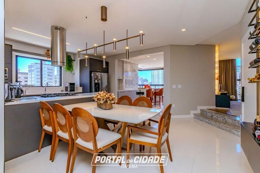 Apartamento &agrave; venda - 200m&sup2; - Meia Praia