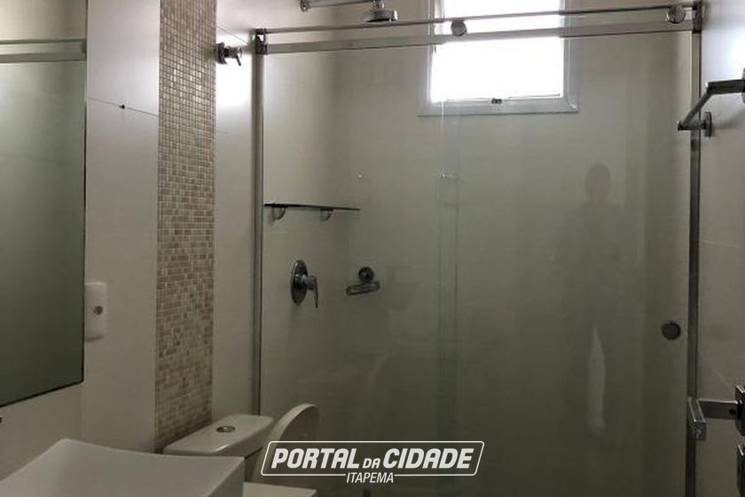 Apartamento para alugar - 130m&sup2; - Centro