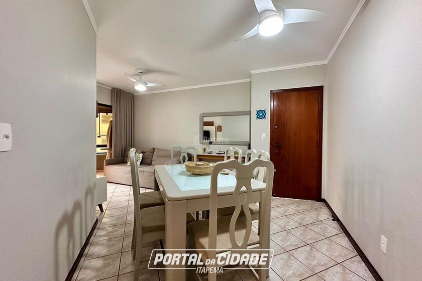 Apartamento &agrave; venda - 115m&sup2; - Meia Praia