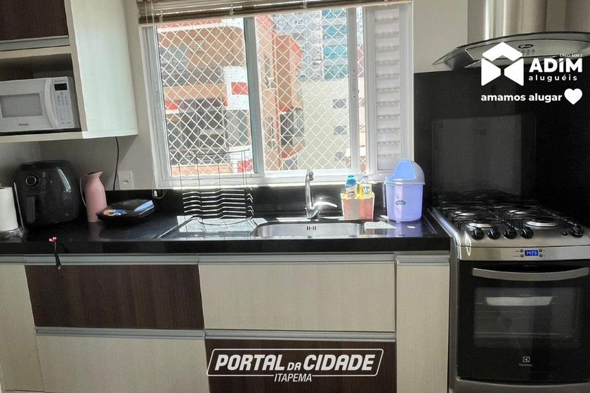Apartamento para alugar - 110m&sup2; - Meia Praia