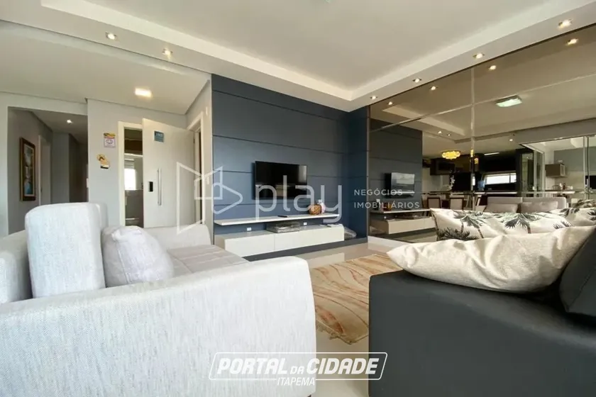 Apartamento &agrave; venda - 145m&sup2; - Meia Praia