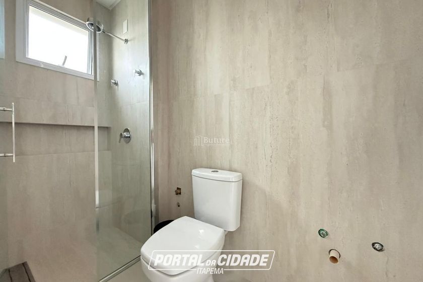 Apartamento &agrave; venda - 213m&sup2; - Meia Praia
