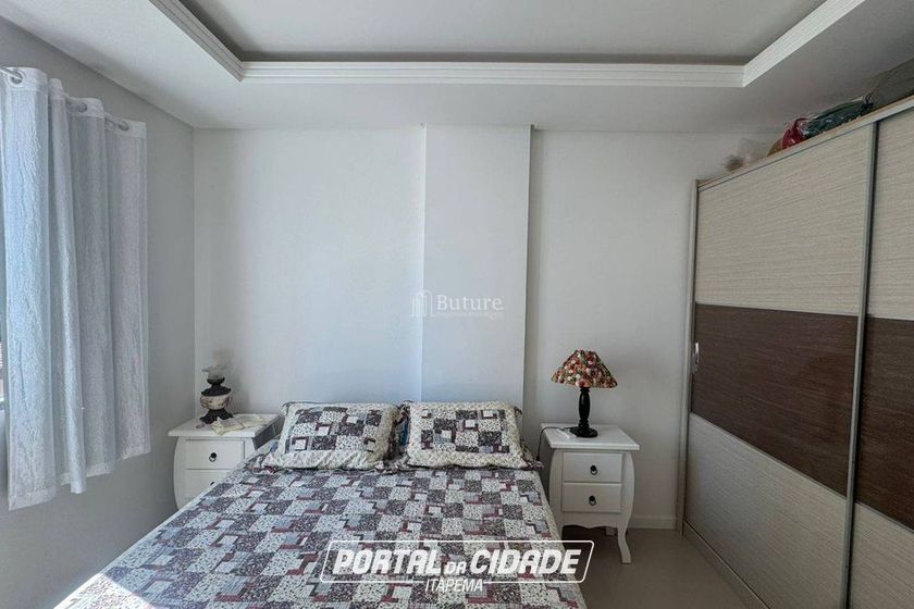 Apartamento &agrave; venda - 148m&sup2; - Meia Praia
