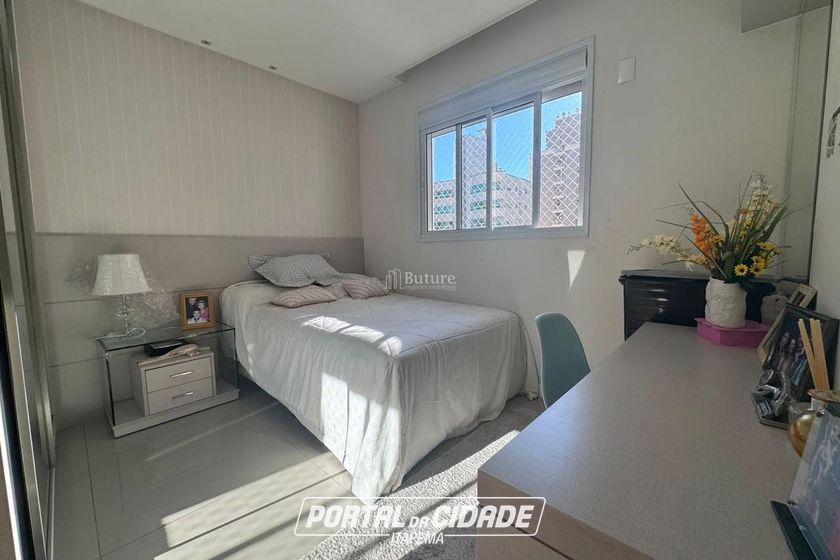 Apartamento &agrave; venda - 192m&sup2; - Centro