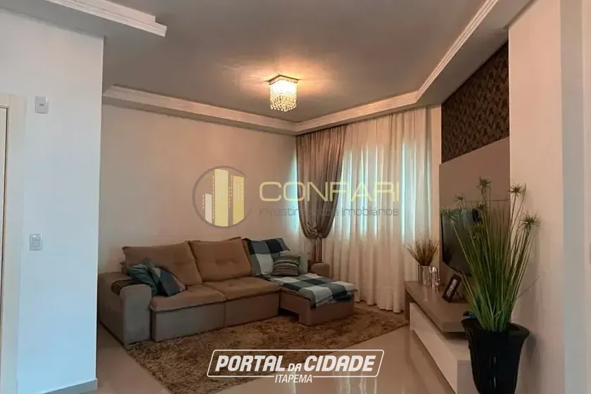 Apartamento &agrave; venda - 130m&sup2; - Meia Praia