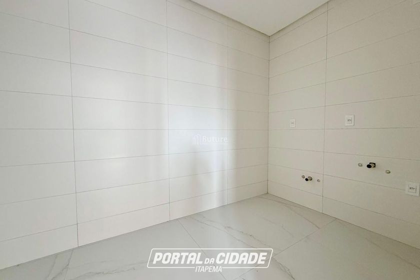 Apartamento &agrave; venda - 206m&sup2; - Meia Praia