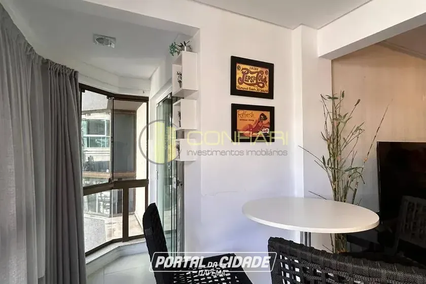 Apartamento para alugar - 110m&sup2; - meia praia