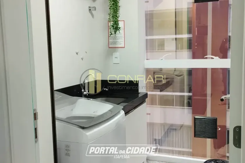 Apartamento &agrave; venda - 101m&sup2; - Meia Praia