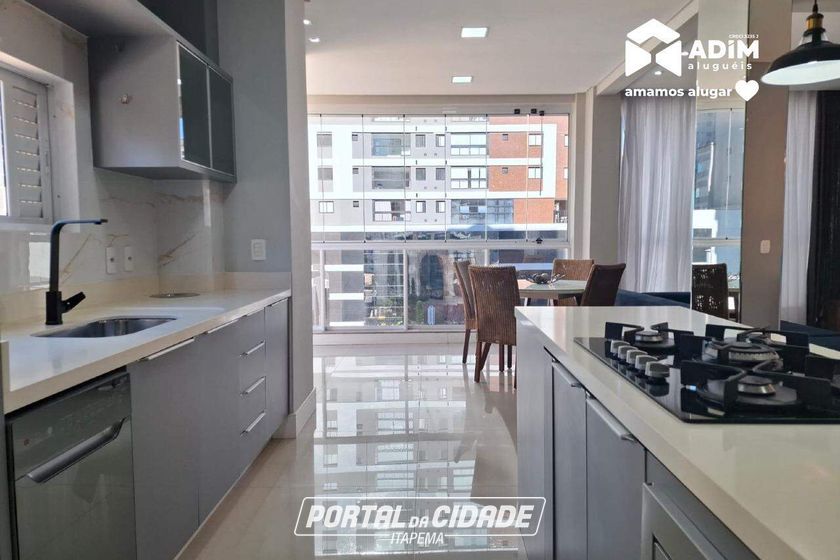 Apartamento para alugar - 125m&sup2; - Meia Praia