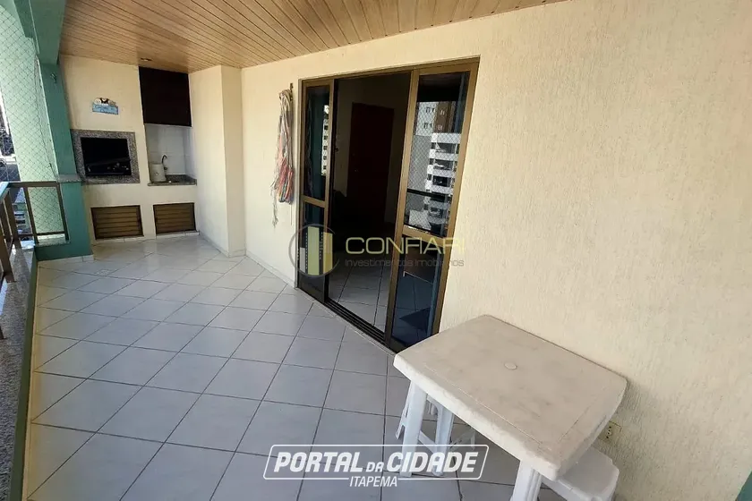 Apartamento para alugar - 163m&sup2; - meia praia