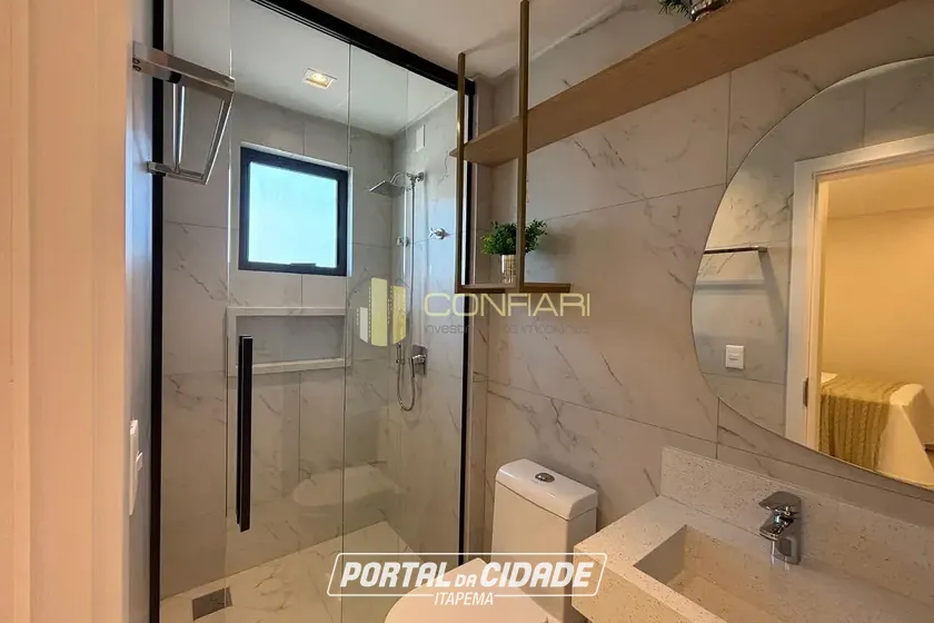 Apartamento &agrave; venda - 112m&sup2; - Meia Praia