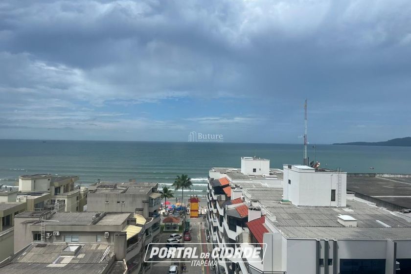 Apartamento &agrave; venda - 200m&sup2; - Meia Praia