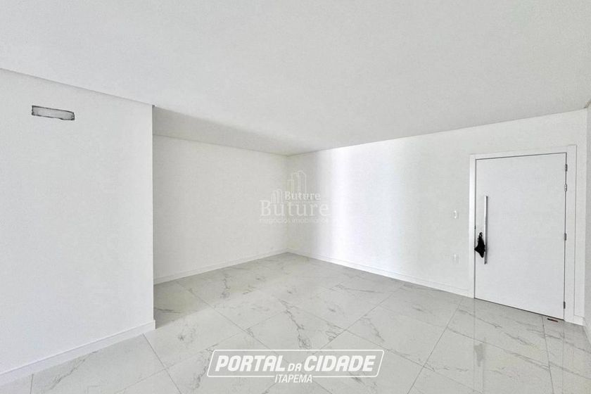 Apartamento &agrave; venda - Meia Praia