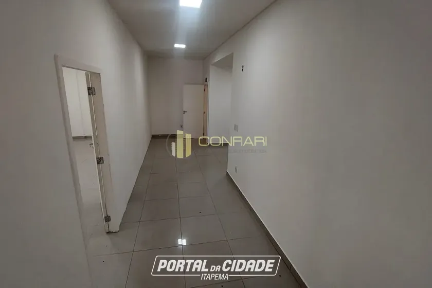 Sala Comercial para alugar - 125m&sup2; - Meia Praia