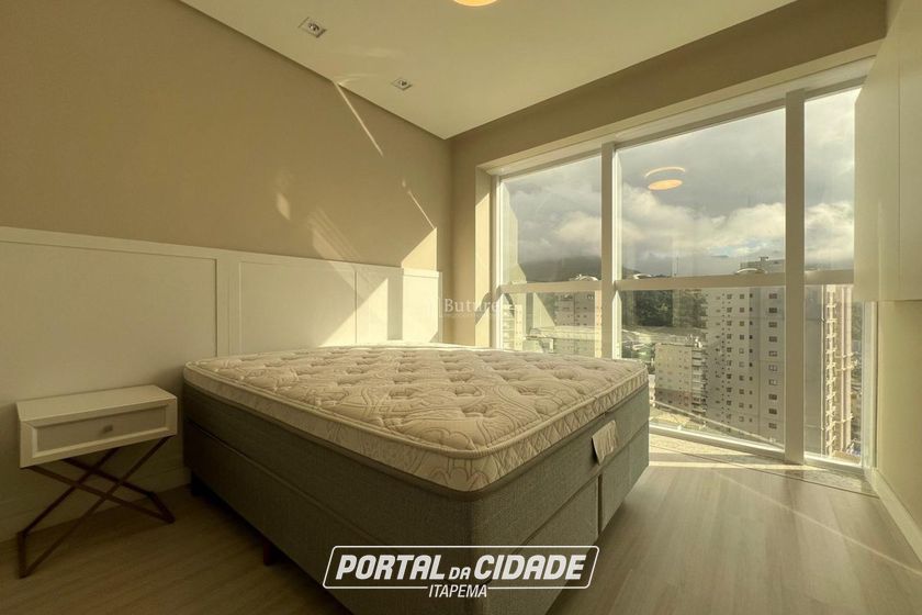 Apartamento &agrave; venda - 138m&sup2; - Centro