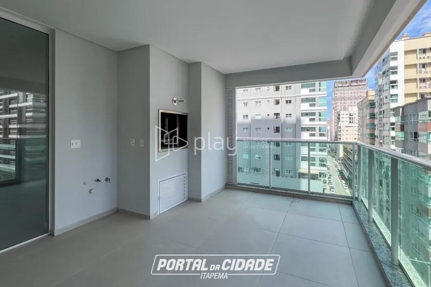 Apartamento &agrave; venda - 190m&sup2; - Meia Praia