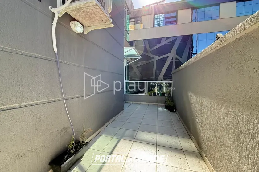 Apartamento &agrave; venda - 85m&sup2; - Meia Praia