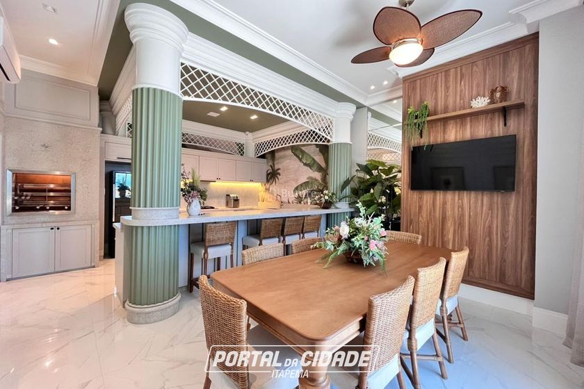 Apartamento &agrave; venda - 190m&sup2; - Centro