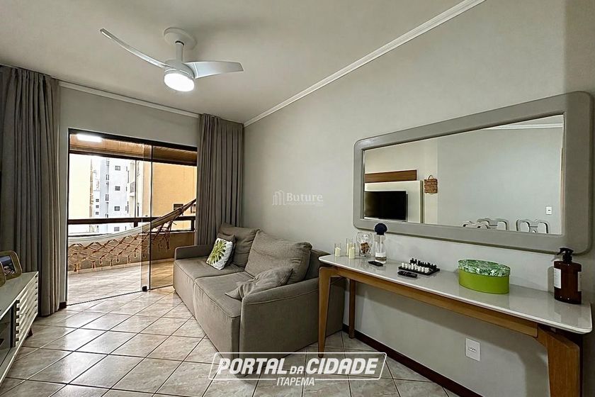 Apartamento &agrave; venda - 115m&sup2; - Meia Praia