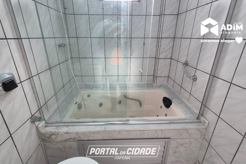 Apartamento para alugar - 75m&sup2; - Centro