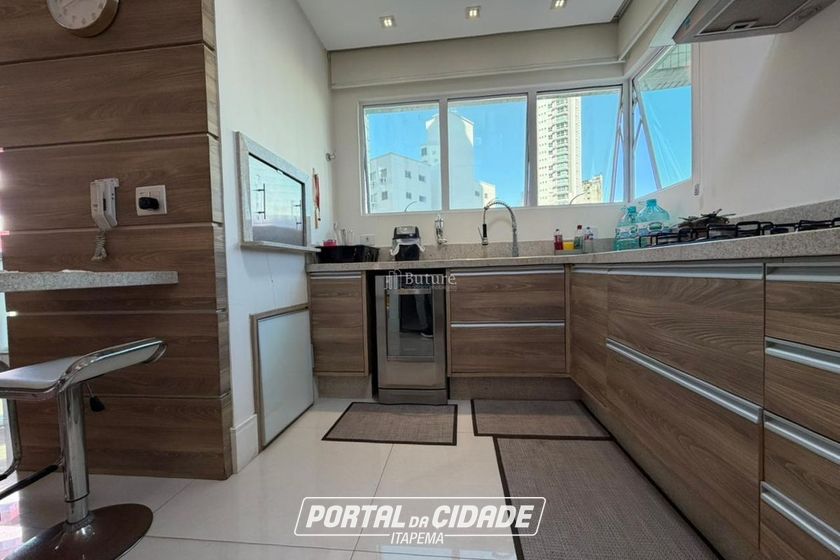 Apartamento &agrave; venda - 130m&sup2; - Centro