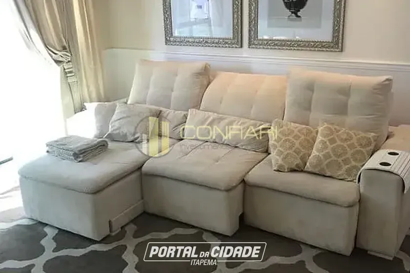 Apartamento &agrave; venda - 135m&sup2; - Meia Praia