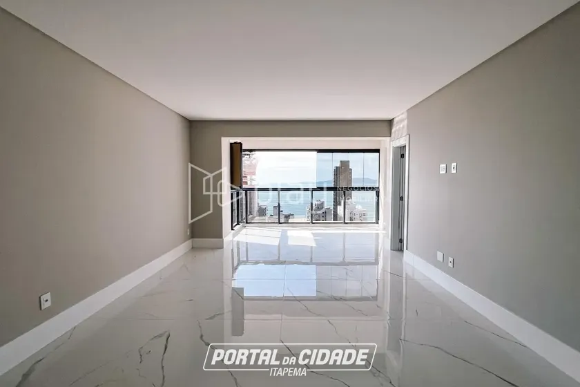 Apartamento &agrave; venda - 133m&sup2; - Centro