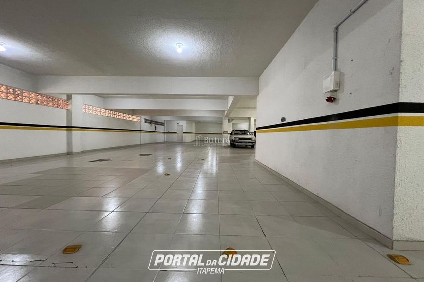 Apartamento &agrave; venda - 208m&sup2; - Meia Praia