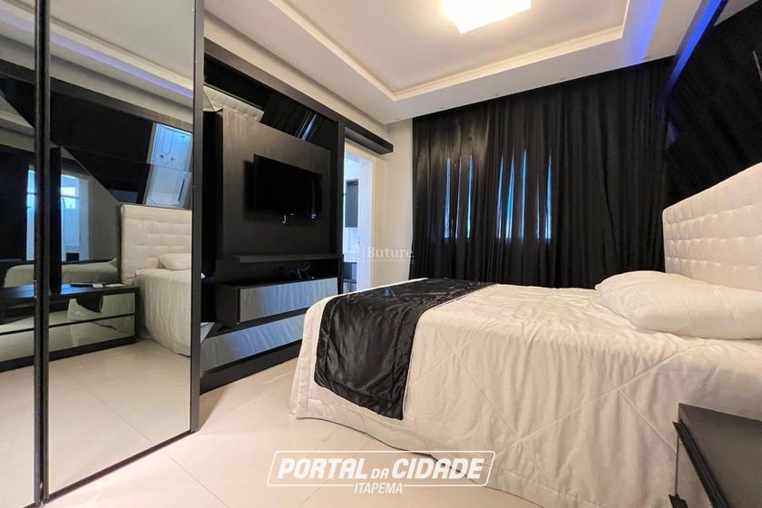 Apartamento &agrave; venda - 208m&sup2; - Meia Praia