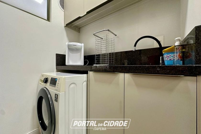 Apartamento &agrave; venda - 119m&sup2; - Meia Praia