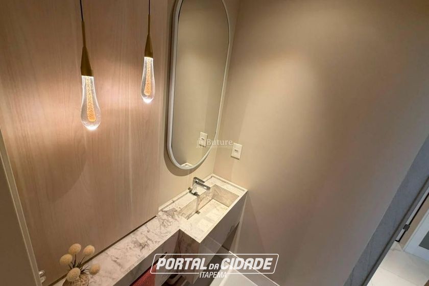 Apartamento &agrave; venda - Meia Praia